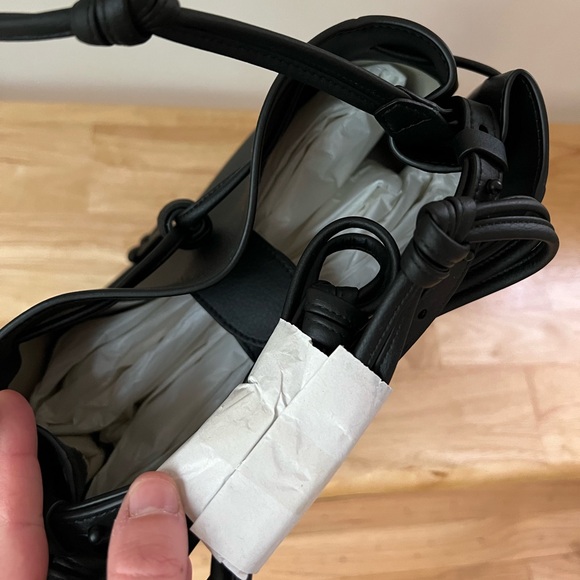 NWT Von Holzhausen Bucket Crossbody, black leather - Picture 9 of 9